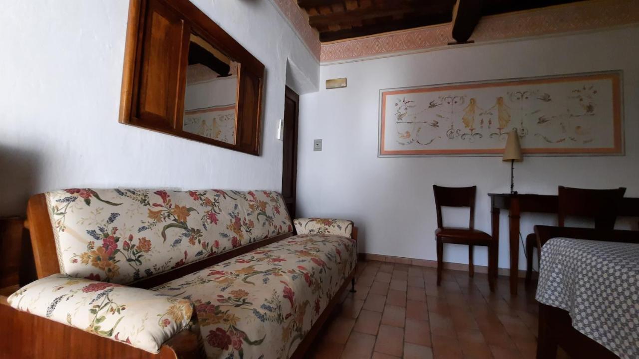 Albergo Giulia Gonzaga サッビオネータ エクステリア 写真