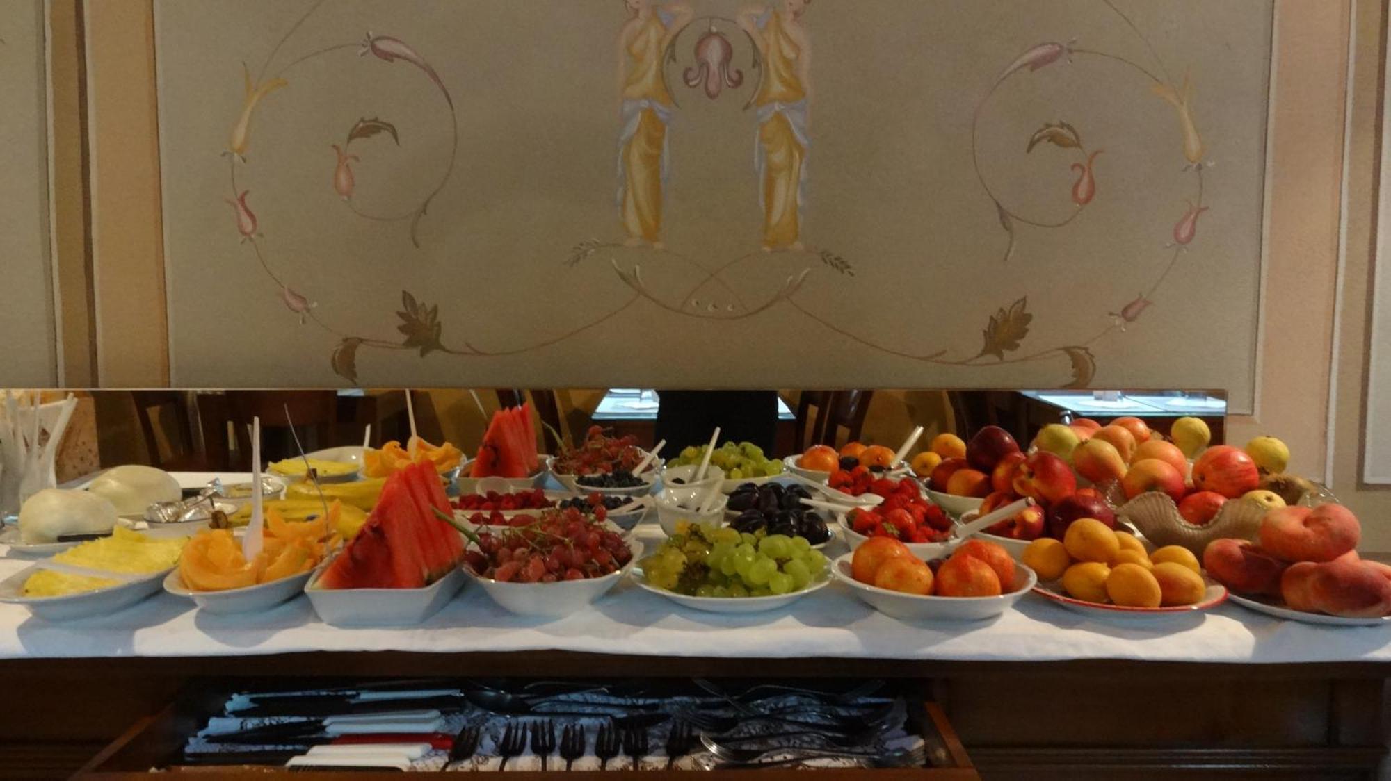 Albergo Giulia Gonzaga サッビオネータ エクステリア 写真