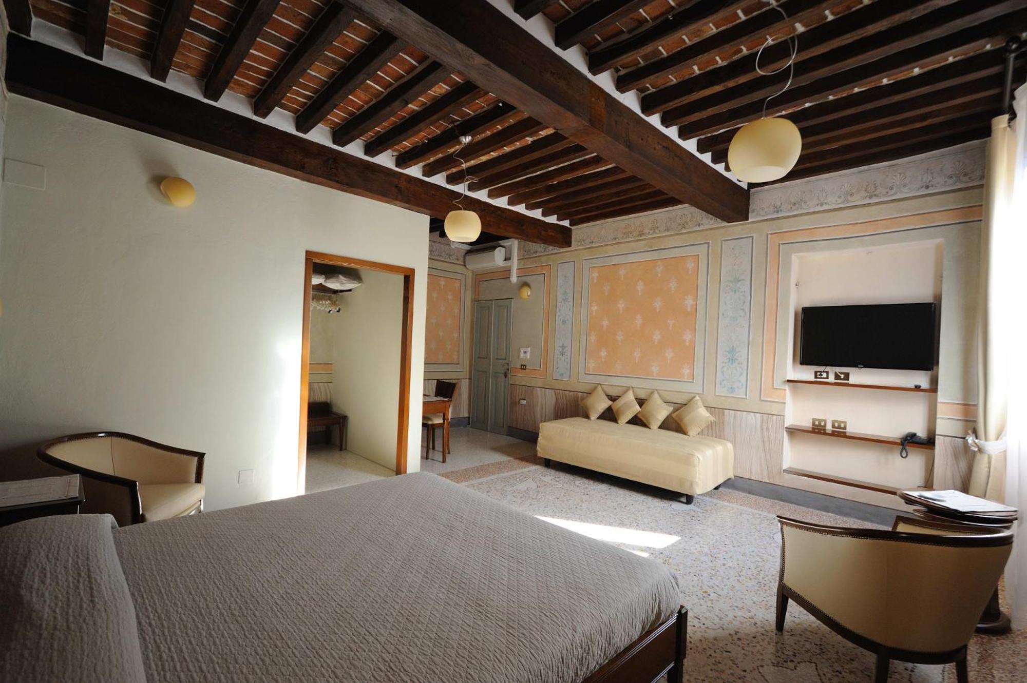 Albergo Giulia Gonzaga サッビオネータ エクステリア 写真